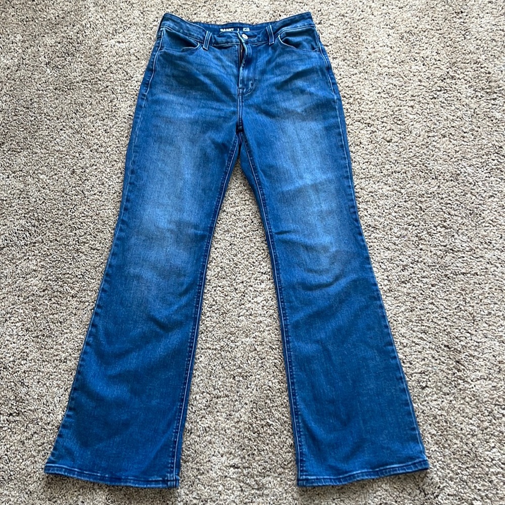 Old Navy High Rise Flare jeans Size 6